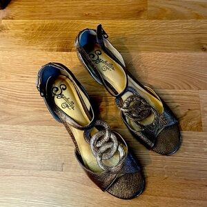 Bronze Seychelles sandals- 9